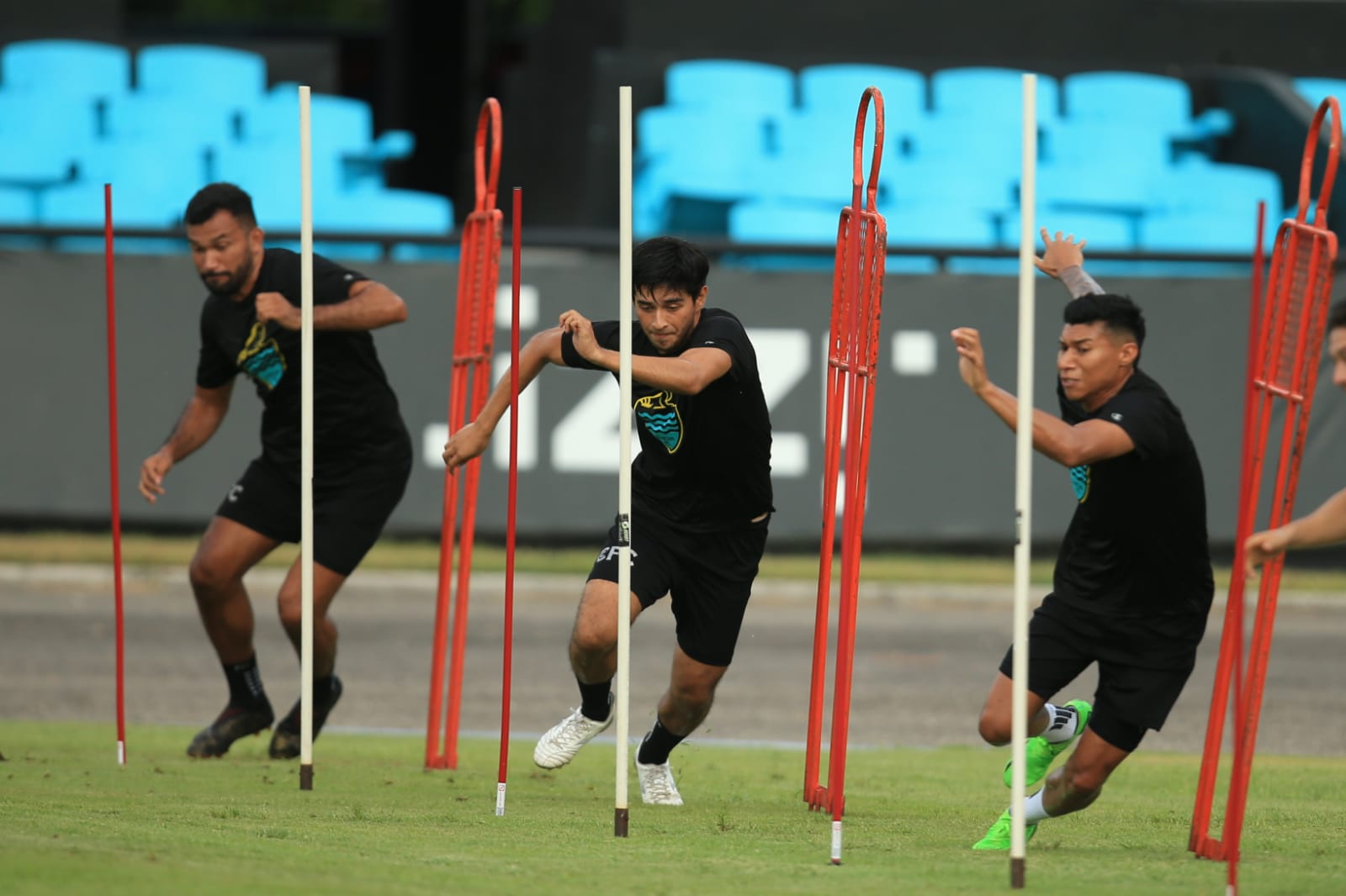 Cancún FC visita al Pez Dorado