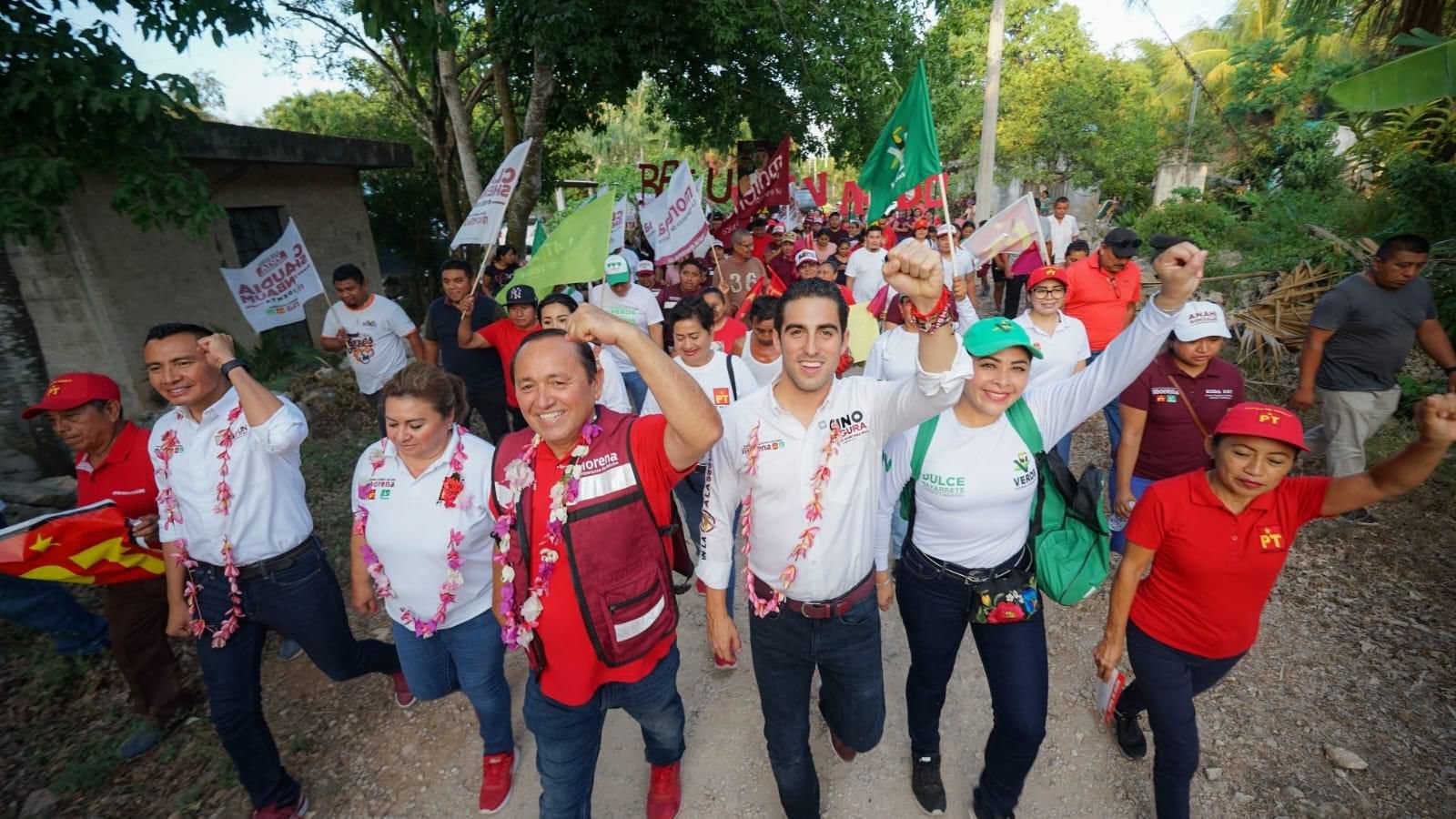 Gino Segura fortalece vínculos con la comunidad en Lázaro Cárdenas