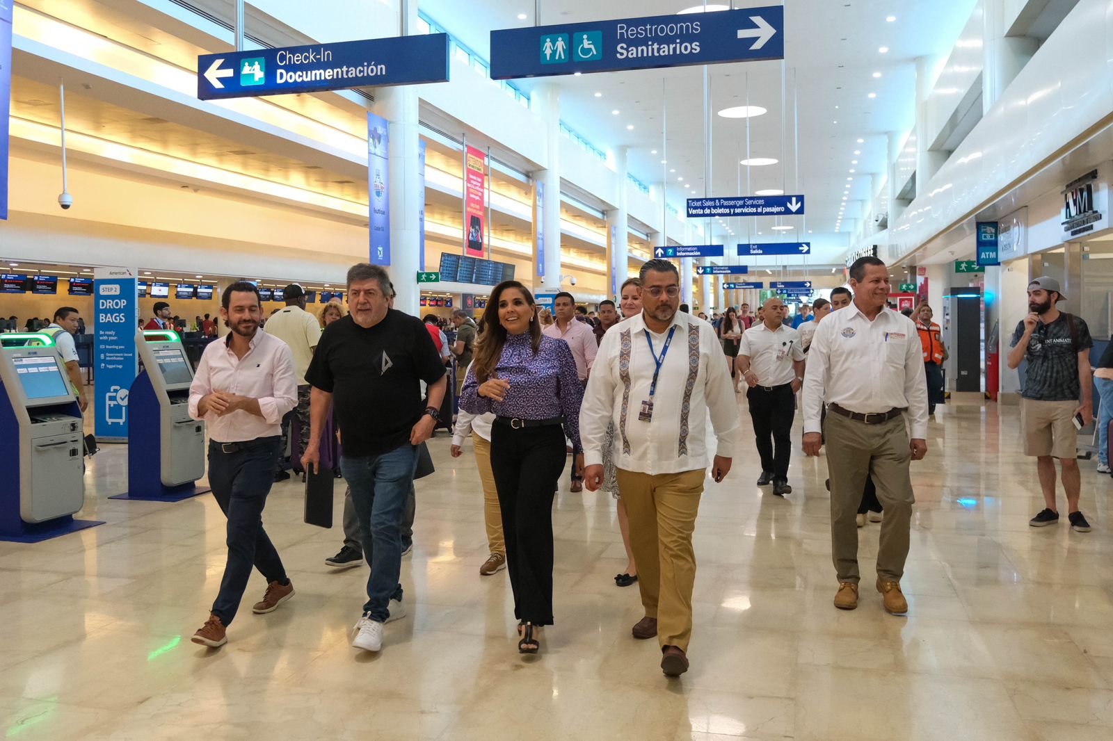 Autoridades recorren el Aeropuerto Internacional de Cancún para mejorar eficiencia operativa