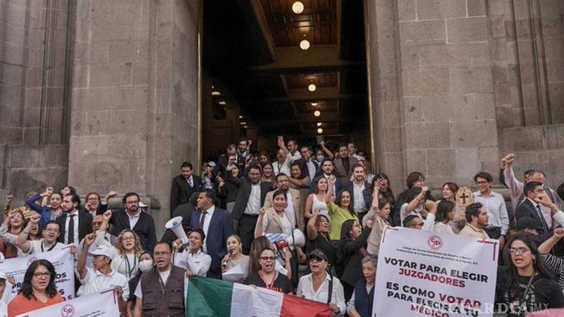 Trabajadores de la SCJN votan a favor de paro laboral en protesta contra reforma judicial